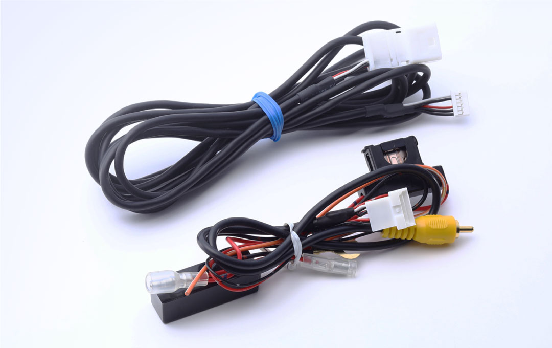 ハイエース/レジアスエース専用 バックモニター内蔵自動防眩ミラー用 映像RCA変換ユニット KWX-Y410HI-G