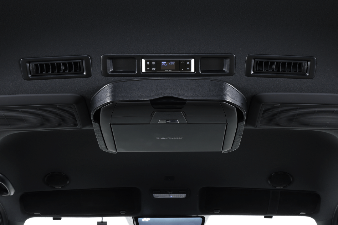 高級感のあるデザインでハイエースのインテリアにマッチします。