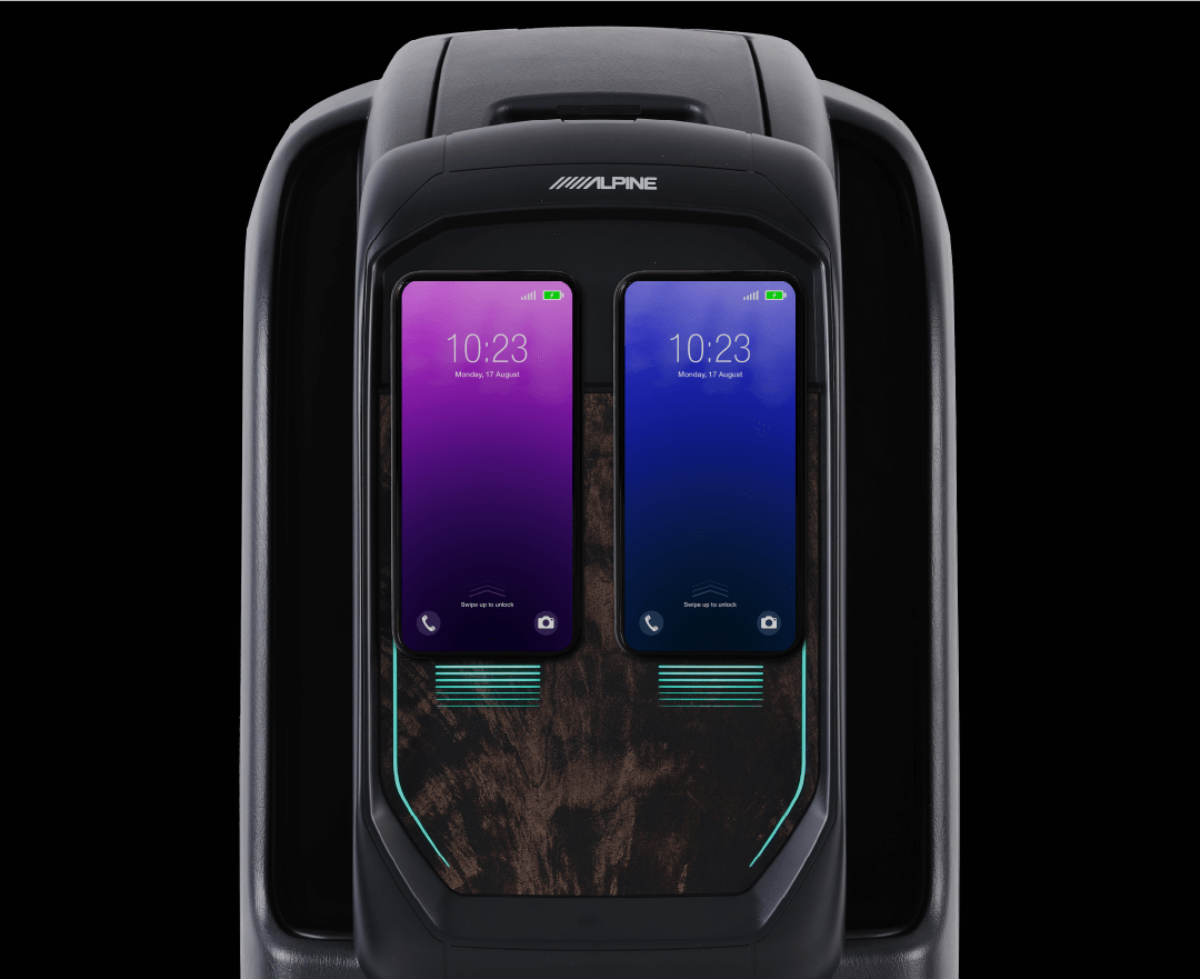 トレイが広くなり2台同時充電が可能