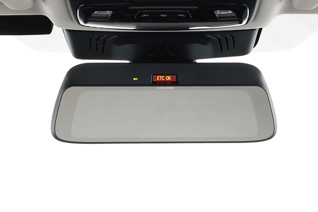 質感にこだわったBMWのインテリアに調和するデザイン