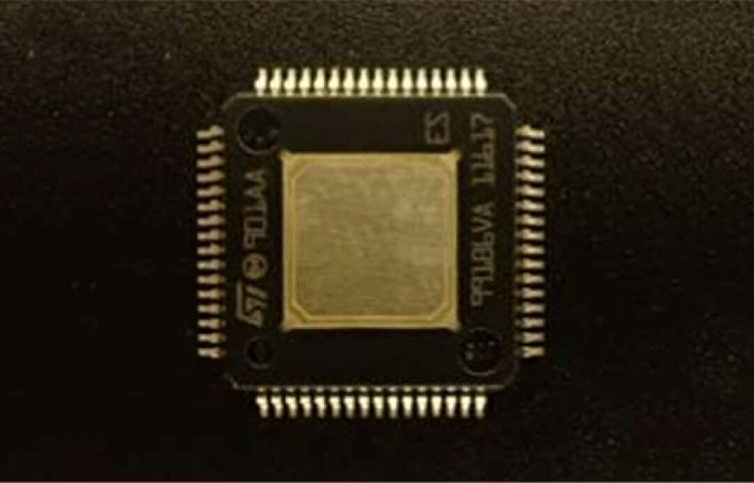 独自開発の「フルデジタルパワーアンプ」