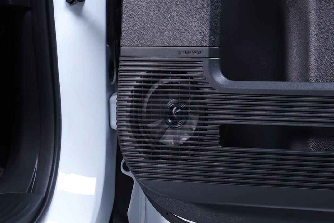 ドアウーファー